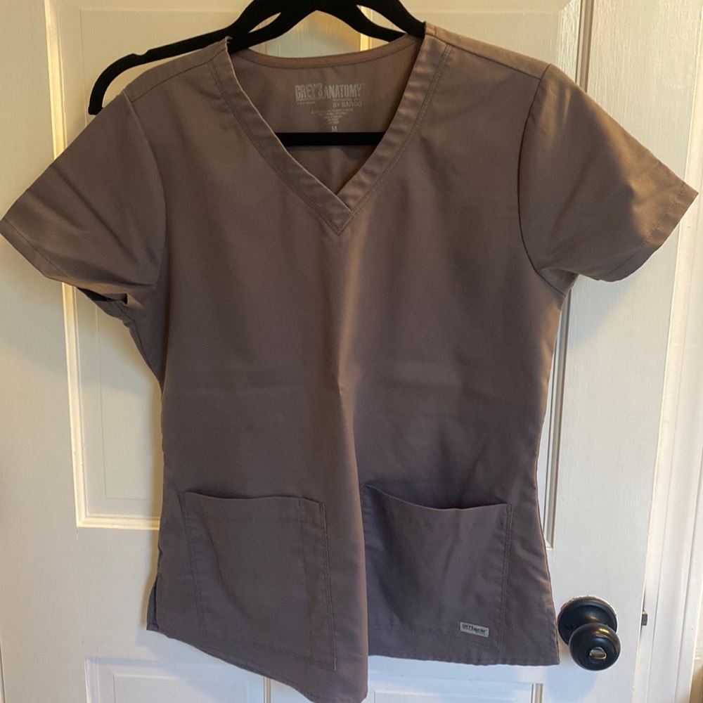 3 item bundle for $15✨ Greys anatomy scrub top. Nickel grey. Medium